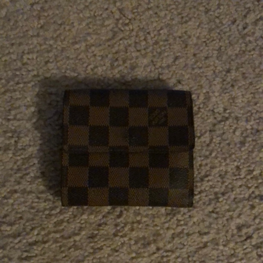 Luis Vuitton wallet/coin wallet